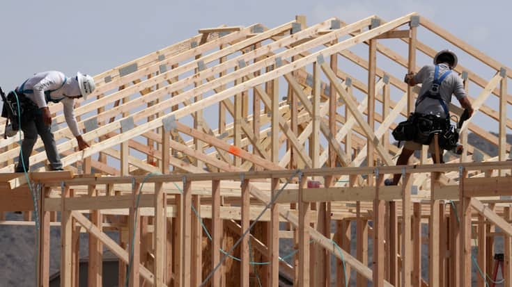 Les attentes à six mois des patrons sont meilleures dans les secteurs de la construction et du commerce mais se sont détériorées dans l'industrie et les services, poursuit l'Ifo.