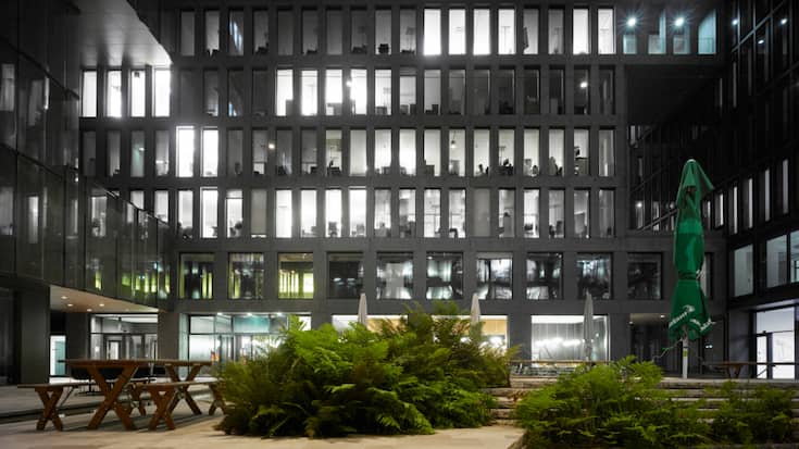 Le taux de vacance dans les cinq grandes villes suisses reste faible en moyenne à 3,6%. Les villes de Genève (3,6%), Lausanne (3,0%), Berne (2,8%) et Zurich (3,3%) se distinguent par un environnement de marché attractif.