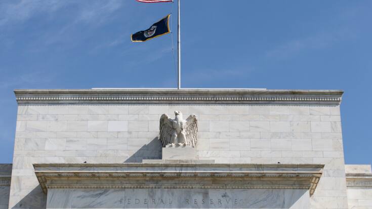 La Fed abaisse sans surprise ses taux d'un quart de point, entre 4% et 4,25%.