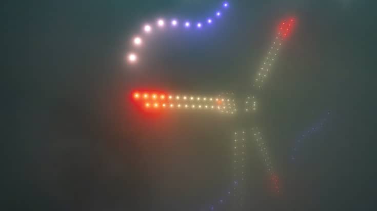 L'énergéticien argovien avait eu l'an dernier recours à un spectacle de drones pour illustrer l'envergure des mâts et pâles prévus pour implantation sur le site de Flumserberg. (archive)