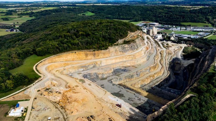 La colline est devenue célèbre, au-delà des frontières vaudoises, lorsqu'elle a été occupée par la première Zone à défendre de Suisse (ZAD), entre octobre 2020 et mars 2021. L'initiative "Sauvons le Mormont" avait été lancée quelques mois plus tard (archives).