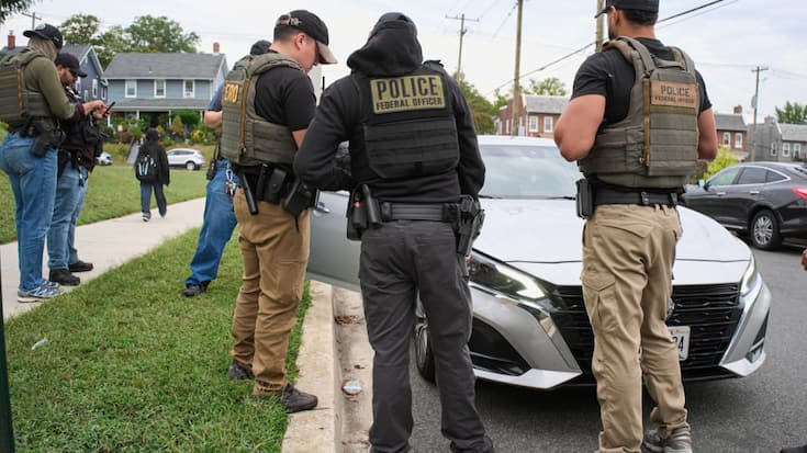 Les responsables de l'administration Trump avaient vivement critiqué ces applications de localisation des agents de police, estimant qu'elles mettaient en danger le personnel (archives).