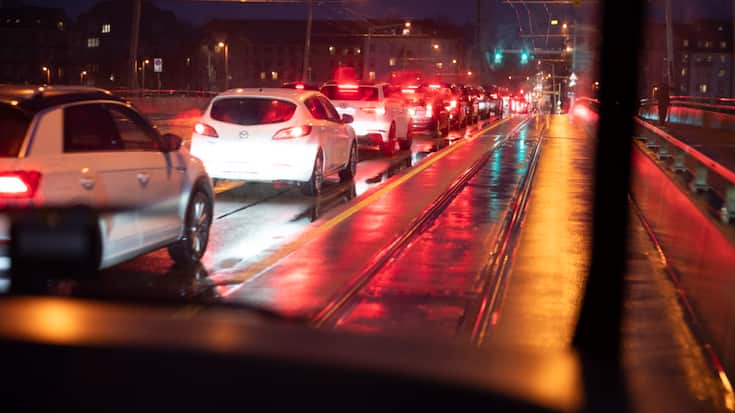 Les voitures de tourisme à essence resteront majoritaires sur les routes suisses en 2025 (archives).