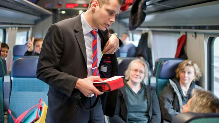 Alliance SwissPass prévoit un système simplifié de titres pour les transports publics, avec le maintien de l'abonnement demi-tarif (archives).