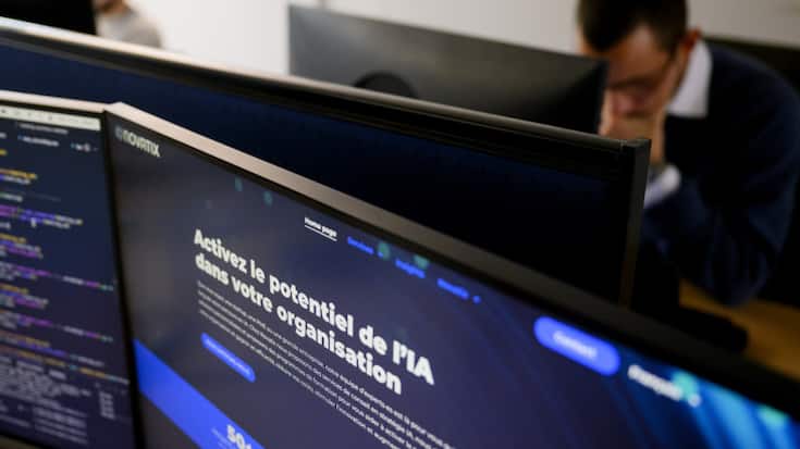 Le projet du gouvernement visant à introduire un droit voisin pour les médias face à Google et aux autres plateformes doit intégrer une protection des contenus utilisés par l'IA, estime une commission (illustration).