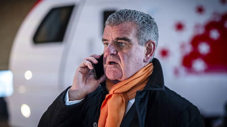 Peter Spuhler, patron de Stadler Rail, envisage de déposer un recours contre la décision des CFF d'attribuer la construction de ses nouveaux trains à deux étages à Siemens.