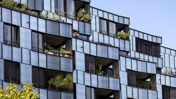 "L'évolution des prix s'est encore accélérée et les prix de l'immobilier résidentiel ont augmenté plus fortement que les revenus des ménages et les loyers", explique UBS. "L'octroi de prêts hypothécaires a également augmenté par rapport aux trimestres précédents."