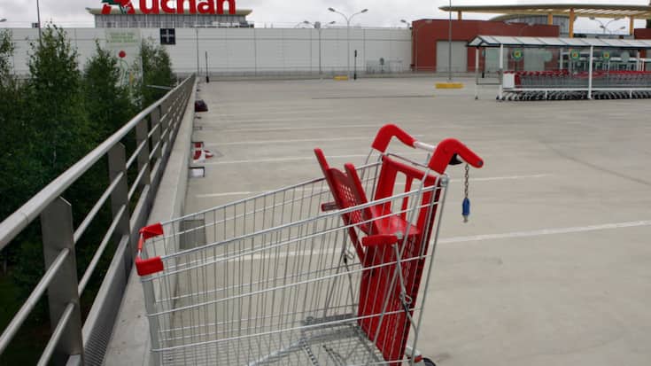 Auchan Retail, la branche distribution du groupe veut créer une "entité juridique dédiée" pour continuer à exploiter les magasins qui changeraient d'enseigne, via un contrat de franchise conclu avec Intermarché (archives).