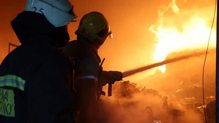 Des milliers de foyers ukrainiens ont encore été privés de chauffage et d'eau suite à de nouvelles frappes russes.