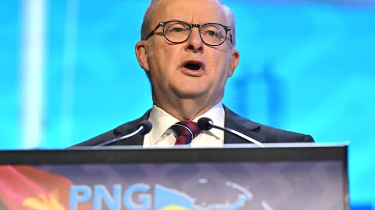 L'interdiction des réseaux sociaux aux moins de 16 ans doit permettre aux "familles de reprendre le contrôle", estime le premier ministre australien Anthony Albanese (archives).