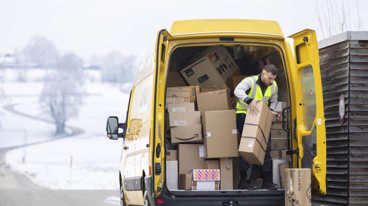 La Poste croule sous les paquets entre le Black Friday et Noël. Et ce n'est pas fini: elle soutient l'action "2x Noël" entre Noël et Nouvel An (archives).