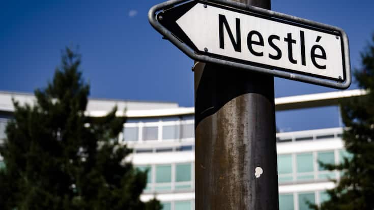 La multinationale romande Nestlé procède à un rappel de certains lots des marques de lait infantile BEBA et Alfamino en Suisse. (archive)