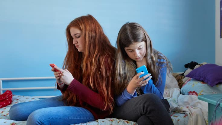 Selon les sondés, l'âge minimal souhaité pour accéder aux réseaux sociaux est de 15 ans (image d'illustration).