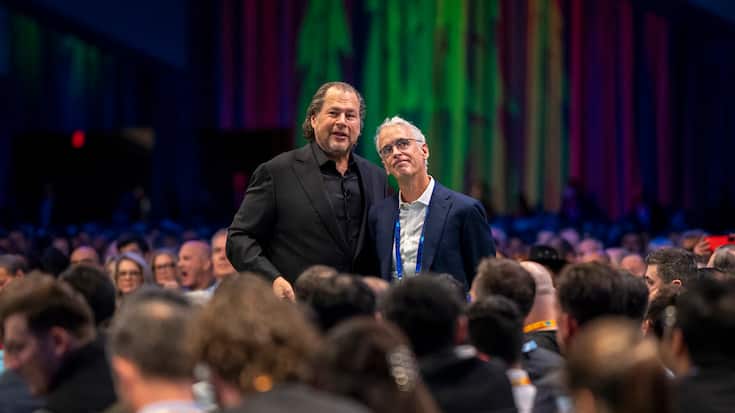 La société a été fondée en 1999 par Marc Benioff (à g.), Parker Harris (à dr.), Dave Moellenhoff et Frank Dominguez.