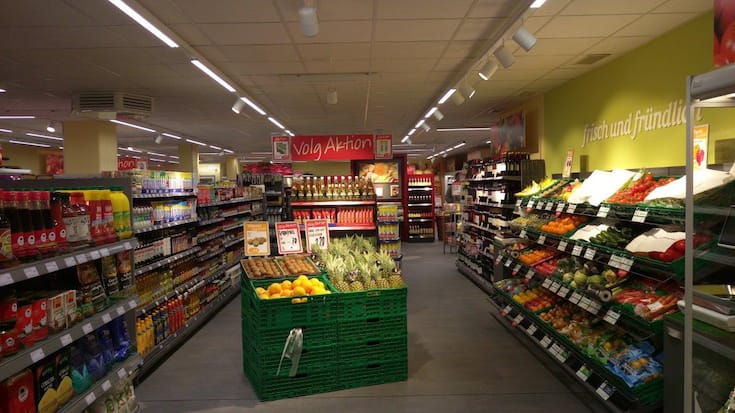 Nouvel éclairage et nouveaux frigos: le Volg de Nürensdorf fraîchement rénové.