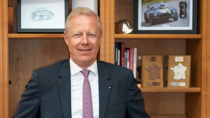 Hervé Ordioni est un passionné de courses automobiles.  En 2022, il a remporté le Tour Auto avec Thierry Boutsen, ancien pilote de formule 1.