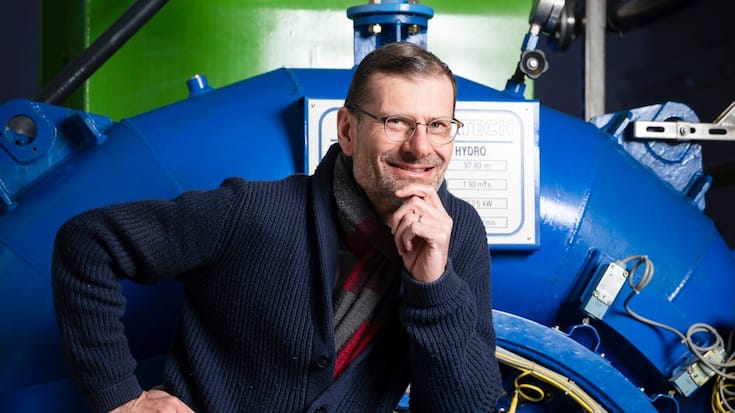 La Société électrique des forces de l’Aubonne (SEFA), dirigée par Laurent Balsiger, abandonne sa flotte de bus, une activité reprise en début d’année par CarPostal.