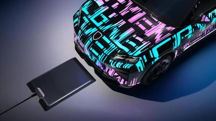 Porsche est le premier constructeur en Suisse à se lancer dans le domaine de la recharge par induction. Le processus devient quasi automatique.