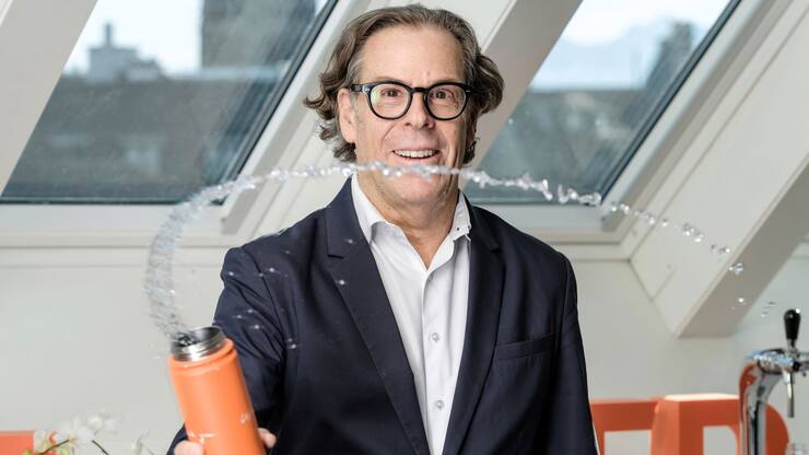 <p>Mike Hecker, le fondateur de BE WTR, est aussi le cofondateur d’Eden Springs.</p>