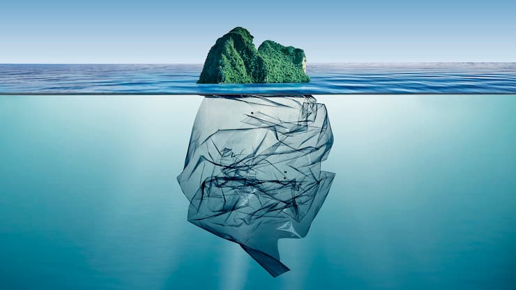 Déchets plastiques : et si on les transformait en carburant ?