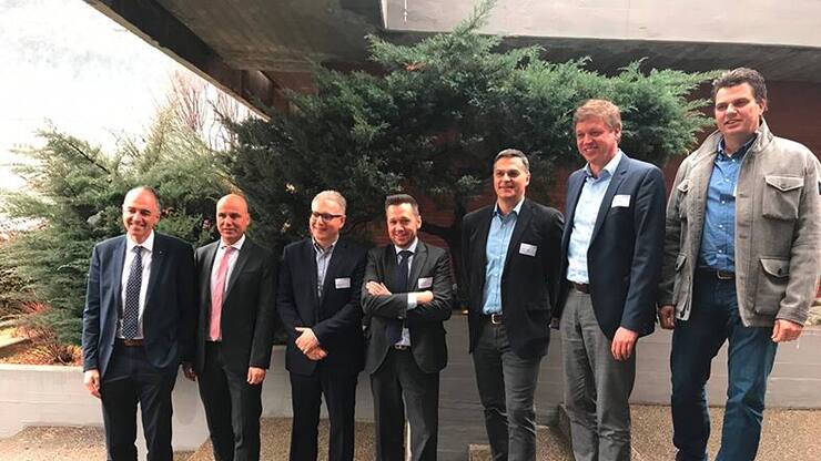 file79fxgadv7rs1cw37qh6l