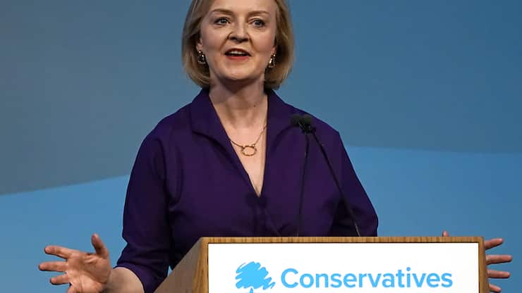 Ses "trois premières priorités" seront l'économie, la crise énergétique et d'améliorer le système national de santé publique, a déclaré la successeure de Boris Johnson dans son premier discours.