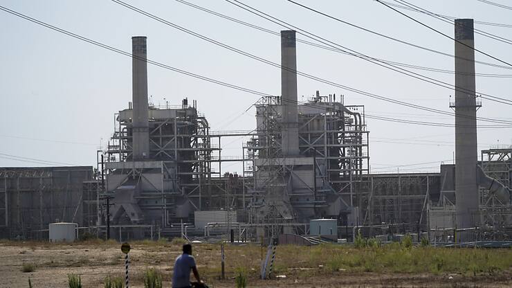 Les États-Unis et la Russie détiennent chacun suffisamment de réserves de combustibles fossiles pour faire exploser l'ensemble du budget carbone mondial.
