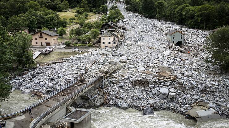 La localité de Sorte dans la Misolcina GR (Misox) où une coulée de boue a détruit trois maisons vendredi soir.