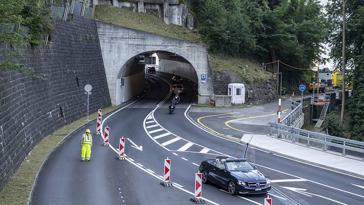Le tunnel de Sisikon est décrit comme la "pièce maîtresse" du nouveau tronçon routier de l'Axen sur la rive orientale du lac d'Uri et du lac des Quatre-Cantons (archives).