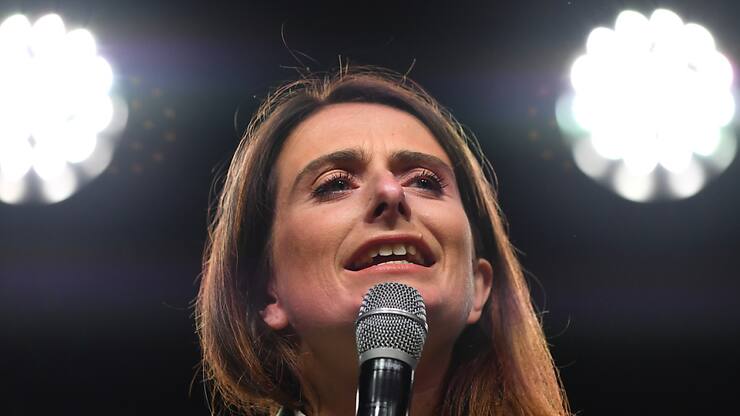 La cheffe des écologistes Marine Tondelier fait pression sur le président Emmanuel macron.