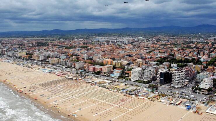 Vue aérienne d'une plage de Rimini, station connue dans toute l'Europe. (archives)