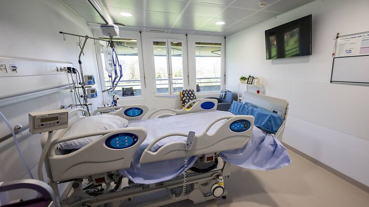 La situation des hôpitaux suisses est précaire. Sur les 48 institutions de soins sondées par KPMG, seules 14 ont indiqué avoir enregistré un bénéfice en 2023. (Photo d'illustration)