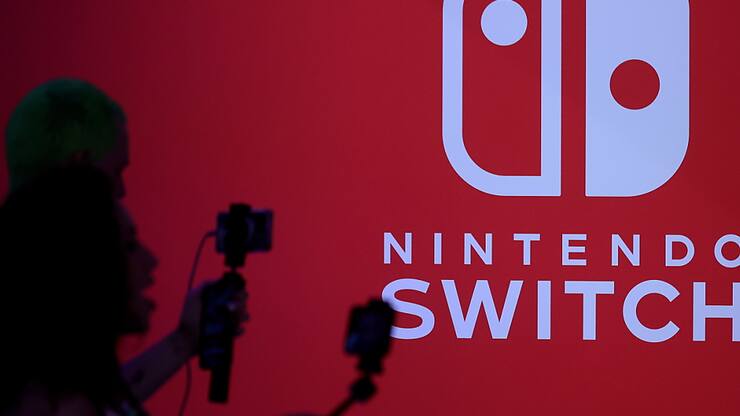 Nintendo table toujours en 2024/25 sur un bénéfice opérationnel en recul de 24% et des ventes en baisse de 20% sur un an. (EPA/FRIEDEMANN VOGEL)