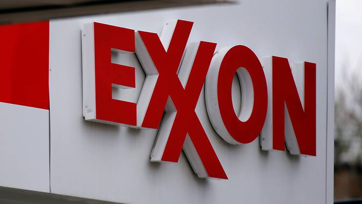 La production nette a bondi de 15% par rapport au premier trimestre, soit l'équivalent de 574.000 barils supplémentaires par jour, a souligné le groupe, qui a ainsi atteint un niveau de production jamais réalisé depuis la fusion d'Exxon et de Mobil en novembre 1999. (AP Photo/Gene J. Puskar)