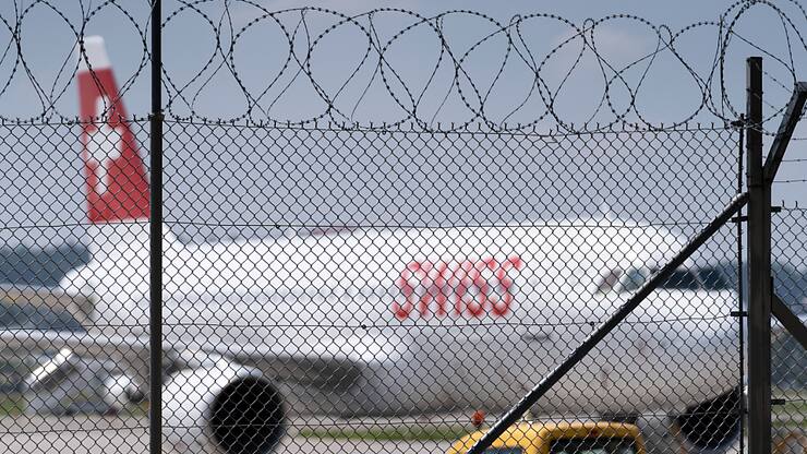 Les passagers concernés seront contactés directement et auront la possibilité de reporter leur voyage à une date ultérieure sans frais ou d'être remboursés intégralement, ajoute la compagnie aérienne.(KEYSTONE/Gaetan Bally)