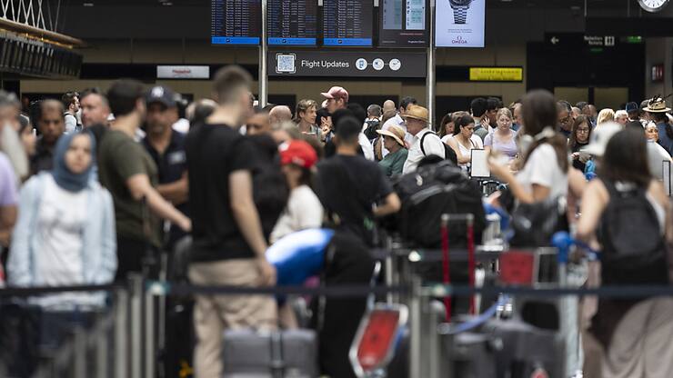 Le nombre de passagers à l'aéroport international de Zurich a presque atteint son niveau d'avant la pandémie en juillet. (archive)