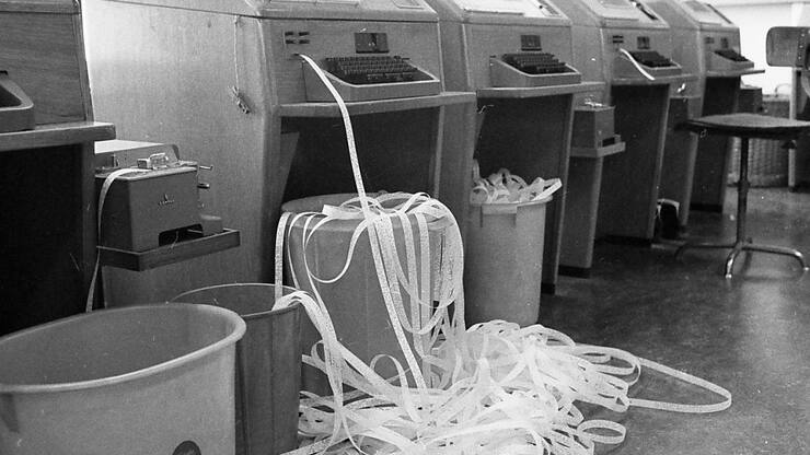 Les premiers télex (ici ceux de l'ATS) qui remplacèrent rapidement les premiers ronéos à l'AFP, consommaient beaucoup de papier (Photo d'illustration).