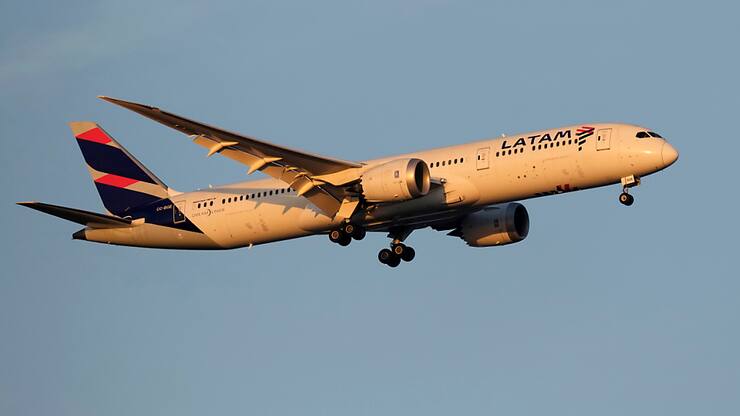 Les passagers, dont la ceinture de sécurité n'était pas bouclée avaient été propulsés au plafond après une soudaine perte d'altitude du Boeing 787 Dreamliner (archives).