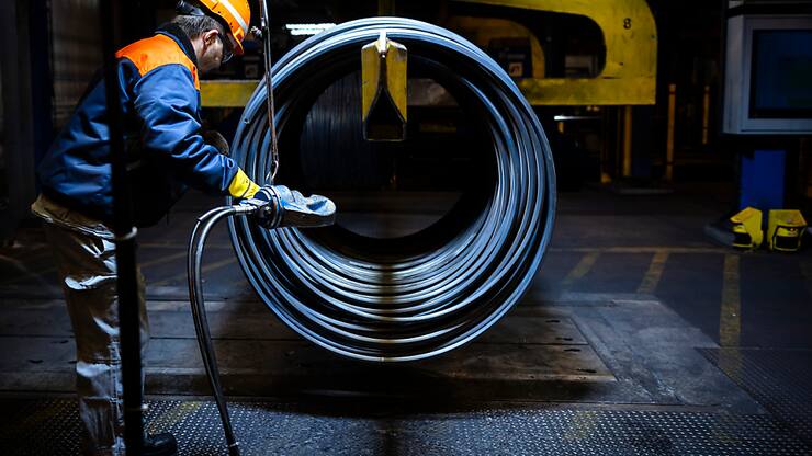 La croissance du PIB suisse a ralenti à +0,7% l'année dernière. Cela correspond à une normalisation après deux forts rebonds enregistrés en 2021 et en 2022. (archives)