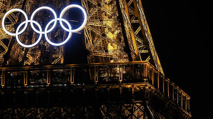 Les anneaux olympiques vont rester sur la tour Eiffel, selon Anne Hidalgo, la maire de Paris (archives).