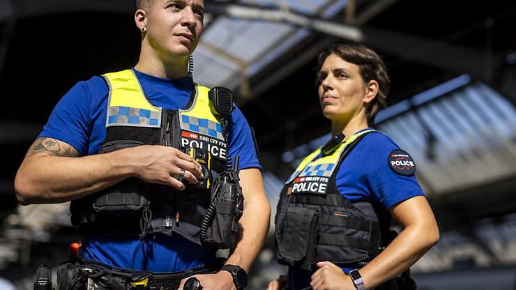 Ces caméras n'enregistrent pas en continu, mais sont déclenchées en fonction de l'intervention des policiers.