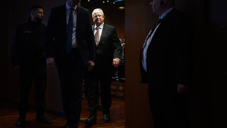 Le procès au pénal de l'ancien patron de Volkswagen, Martin Winterkorn, dans l'affaire du "dieselgate" s'ouvre mardi, près de neuf ans après la révélation de ce scandale de moteurs truqués au retentissement mondial, qui a ébranlé le secteur automobile. (archives)