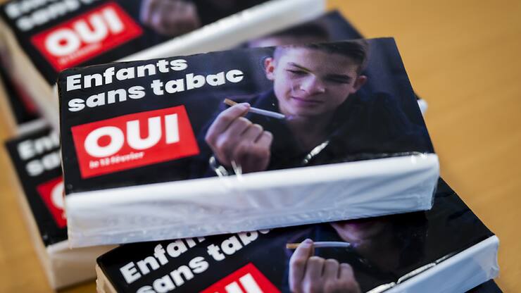 En 2022, le peuple a accepté par 56,6% des voix l'initiative "Enfants et jeunes sans publicité pour le tabac", qui demande que "toute forme de publicité pour le tabac accessible aux enfants soit interdite" (archives).