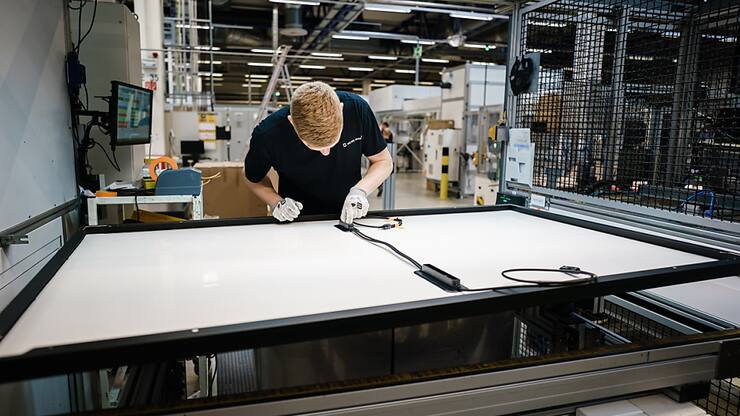 La réduction de l'effectif concerne l'ensemble de la structure de Meyer Burger,  le nombre de salariés devant être ramené à fin 2025 à quelque 850 collaborateurs (archives).