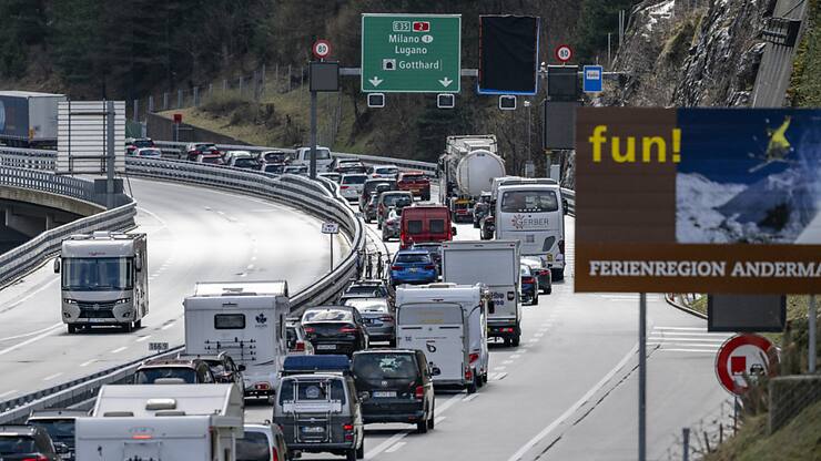 Les bouchons devant le tunnel du Gothard ne sont pas rares. (Archives)