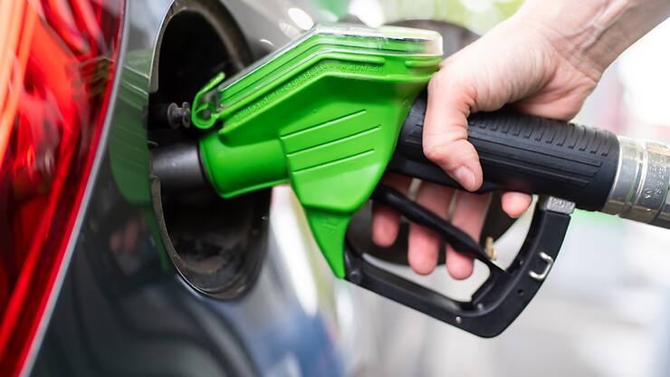 La barre des 100 dollars pour le baril de pétrole est "loin d'être infranchissable", selon un expert (archives).