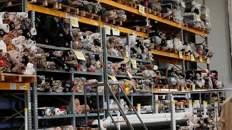 En moyenne, sur la période de juin à août, la production industrielle a diminué de 0,1% par rapport aux trois mois précédents. (AP Photo/Luca Bruno)