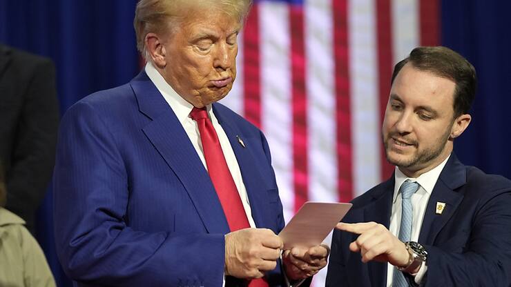 Donald Trump s'est associé à ses fils et à plusieurs entrepreneurs du secteur des monnaies numériques pour lancer ses jetons WLFI (archives).