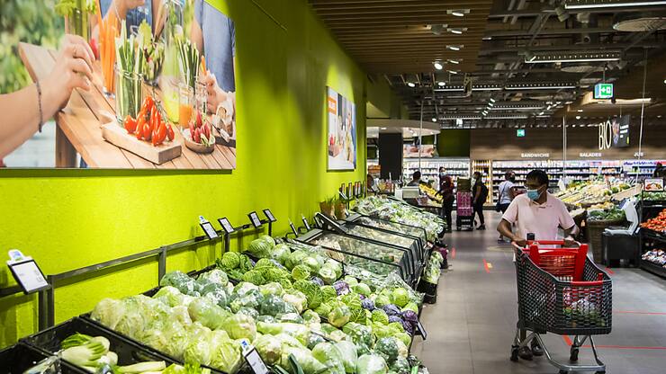 Pour la commission, le projet zurichois est une solution "modérée" qui peut donner au commerce de détail un instrument lui permettant de mieux résister à la concurrence acharnée du commerce en ligne (image d'illustration).