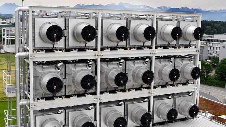 Climeworks retirera 40'000 tonnes de CO2 de l'atmosphère pour le compte de Morgan Stanley. Ici, l'une des installations de la start-up dans le canton de Zurich. (archive)